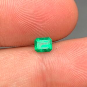Emerald Emerald Cut — Brilliant 0.56 Ct Loose Beryl