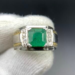 Emerald Handmade Silver Men's Ring — Natural Gemstone Ring