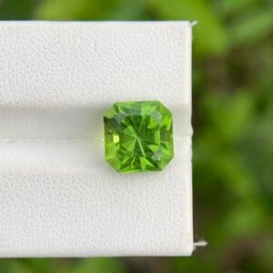 Peridot Radiant Cut — Captivating 4.4 Ct Loose Olivine (Forsterite)