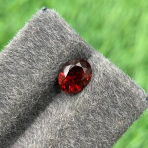 Red Rhodolite Garnet Oval Cut — Brilliant 2 Ct Loose Rhodolite (Garnet Group)