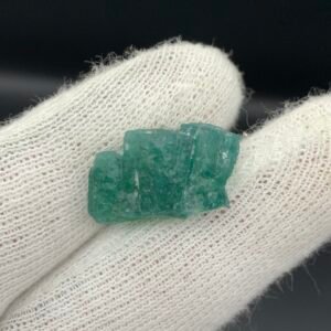 Raw Emerald Specimen 19.45 g — Natural Beryl Crystal from Swat, Pakistan