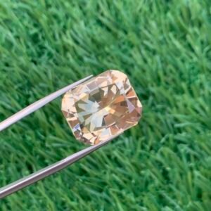 Yellow Citrine Radiant Cut — Stunning 20.4 Ct Loose Quartz