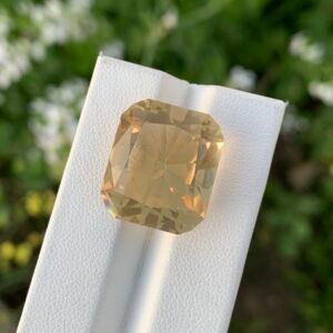 Yellow Citrine Faceted Cut — Captivating 22.35 Ct Loose Quartz