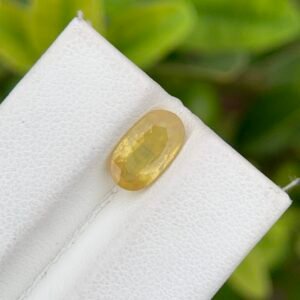 Yellow Sapphire Oval Cut — Dazzling 2.1 Ct Loose Corundum
